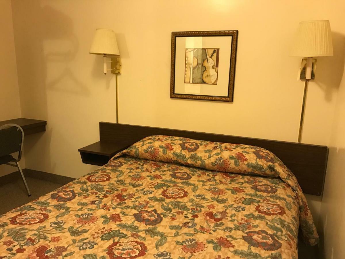 Motel Grand Chadron Εξωτερικό φωτογραφία